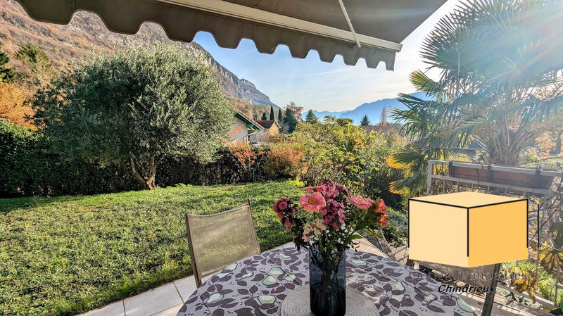 Maison - 97 m² - 5 pièces