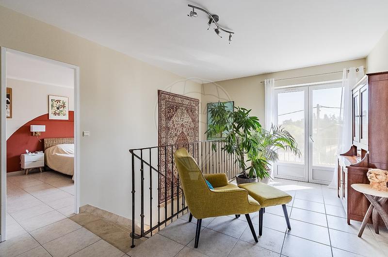 Maison - 226 m² - 6 pièces