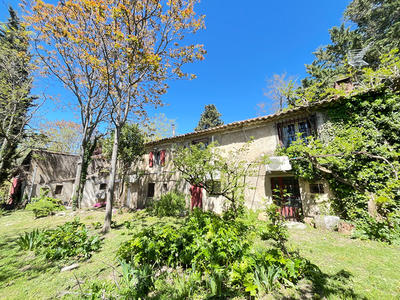 Maison - 150 m² - 9 pièces