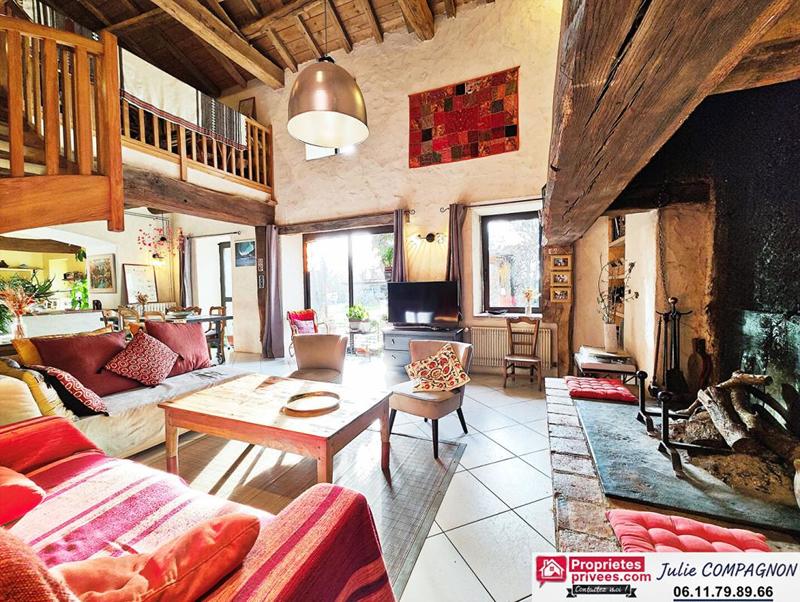 Maison - 243 m² - 7 pièces