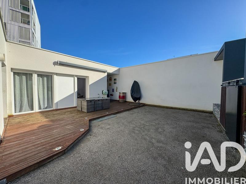 Maison - 96 m² - 5 pièces