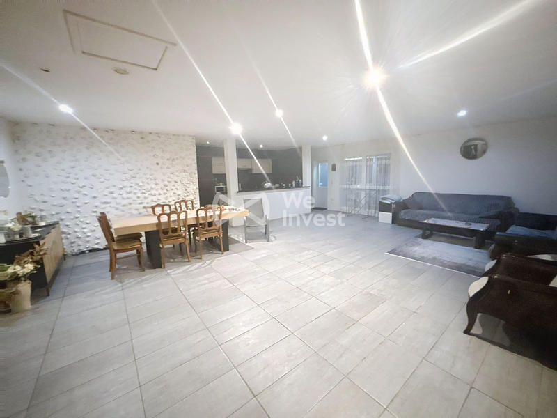 Maison - 417 m² - 20 pièces