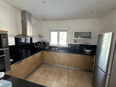 Maison d'architecte - 190 m² - 4 pièces