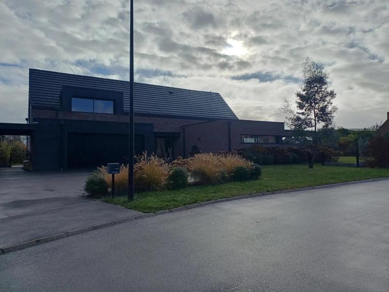 Maison d'architecte - 250 m² - 6 pièces