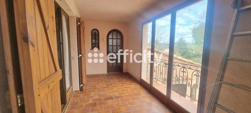 Maison - 180 m² - 6 pièces