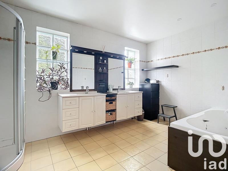 Maison - 170 m² - 6 pièces