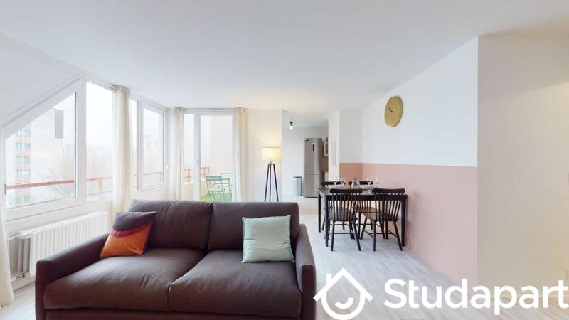 Chambre - 10 m² - 1 pièce