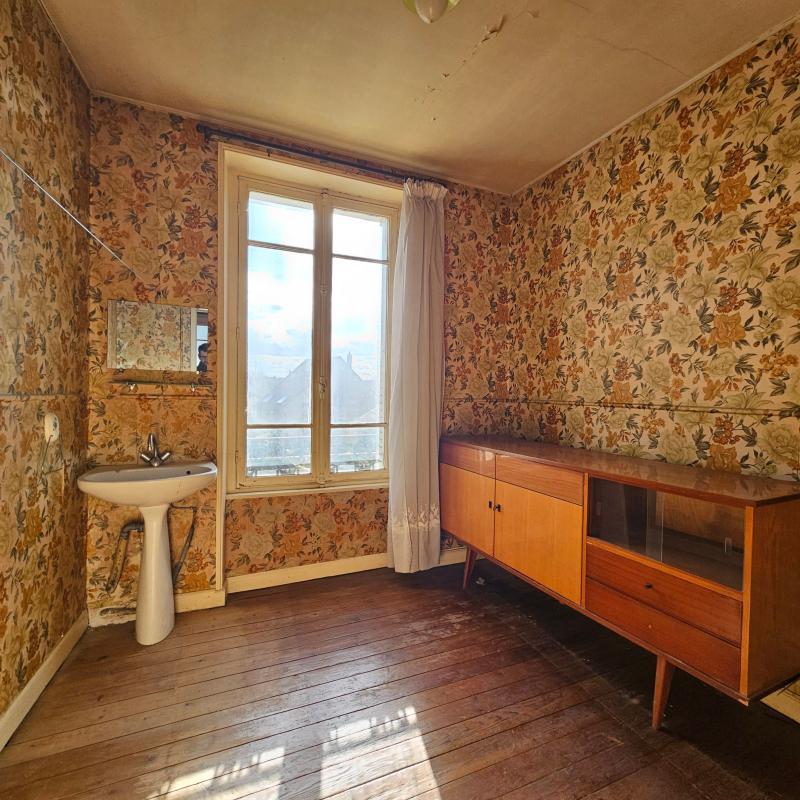 Maison - 176 m² - 7 pièces