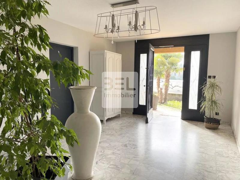 Villa - 144 m² - 5 pièces