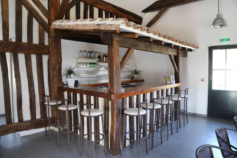 Propriété - 385 m² - 21 pièces