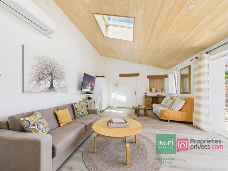 Maison - 220 m² - 8 pièces