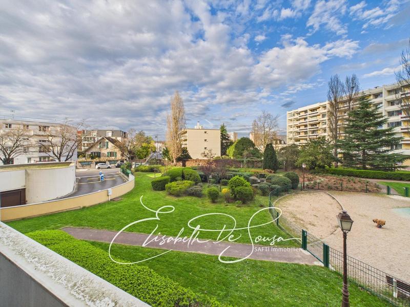 Appartement - 82 m² - 4 pièces