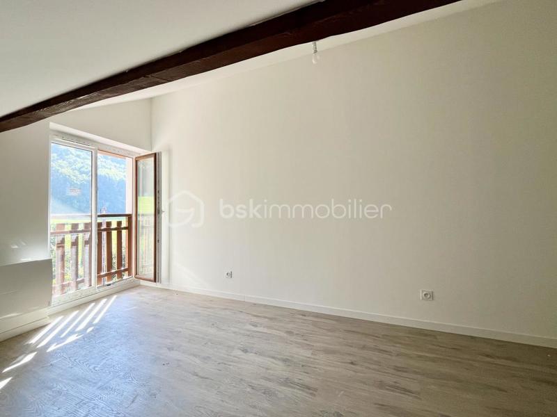 Appartement - 137 m² - 4 pièces