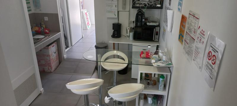 Magasins - 174 m² - 5 pièces