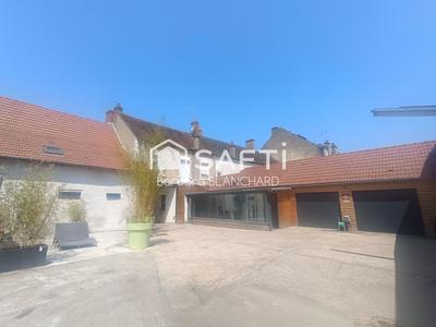 Maison - 113 m² - 6 pièces