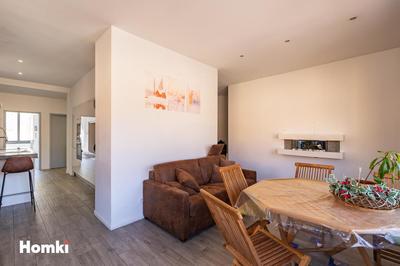 Appartement - 98 m² - 4 pièces