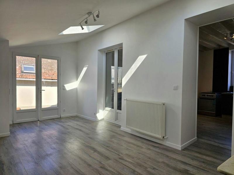 Maison - 278 m² - 11 pièces