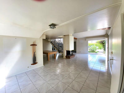 Maison - 160 m² - 6 pièces