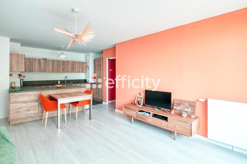 Appartement - 84 m² - 4 pièces