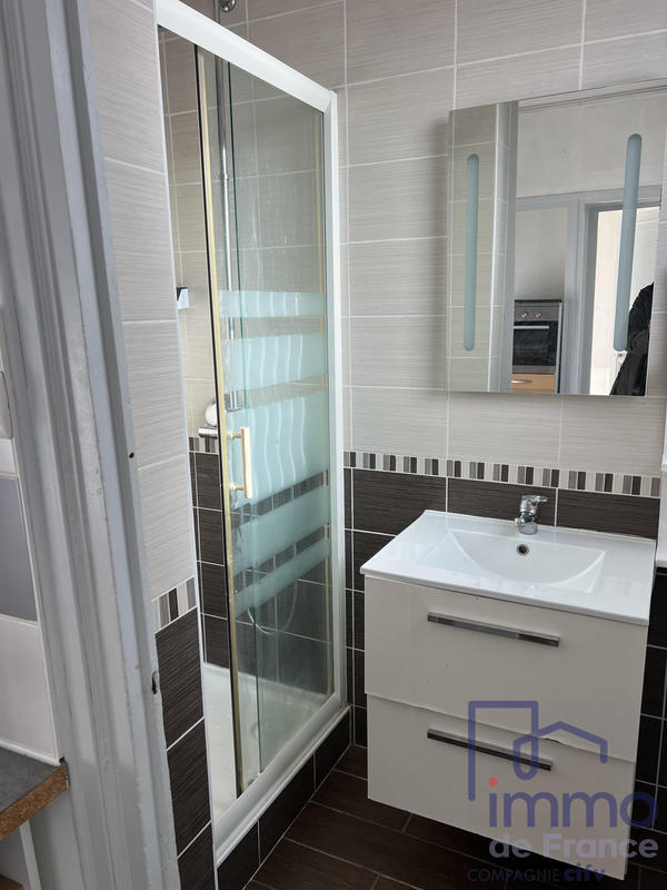 Appartement - 64 m² - 3 pièces