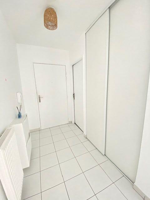 Studio - 30 m² - 1 pièce