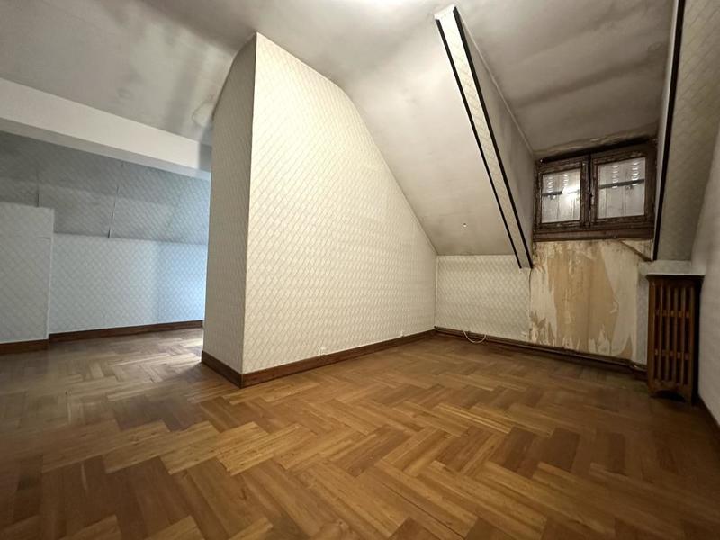 Maison - 190 m² - 8 pièces