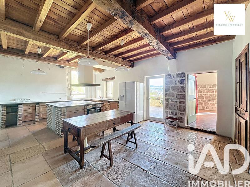 Maison - 199 m² - 9 pièces