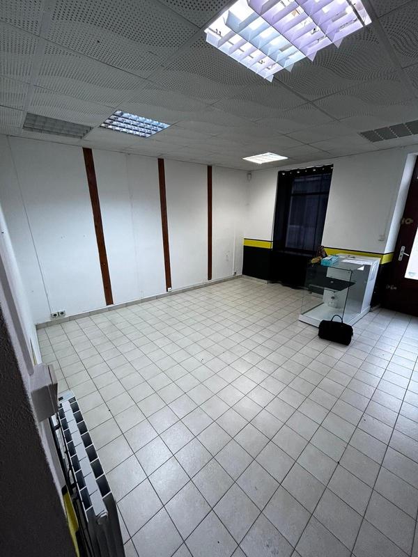 Local d'activités - 39 m² - 3 pièces