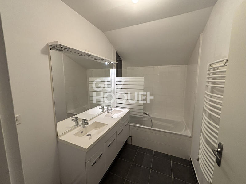 Maison - 103 m² - 6 pièces