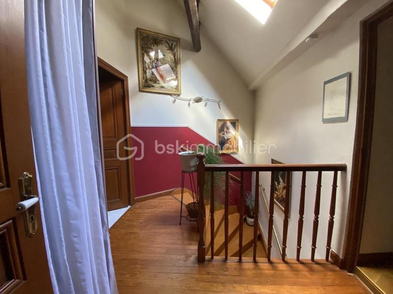 Maison ancienne - 195 m² - 8 pièces