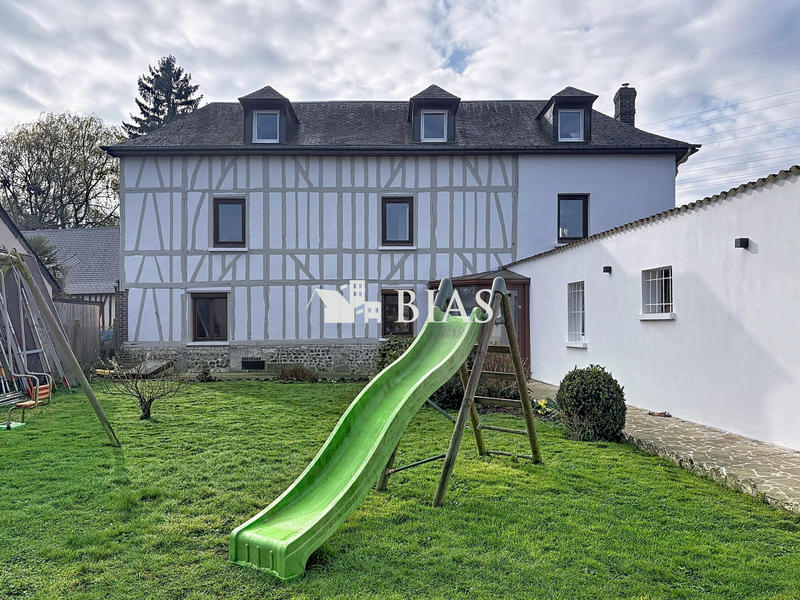 Maison - 139 m² - 5 pièces