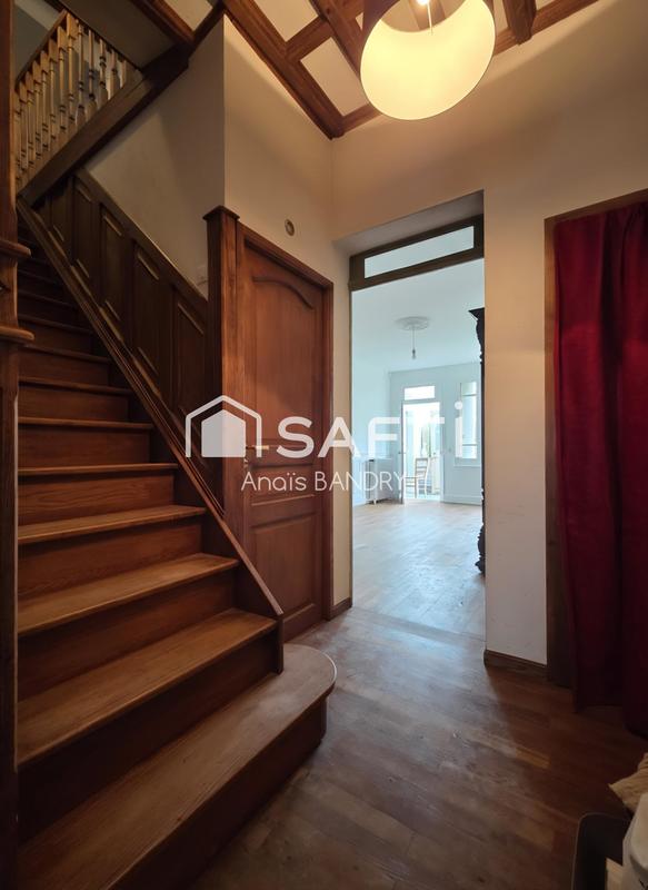 Maison - 191 m² - 9 pièces