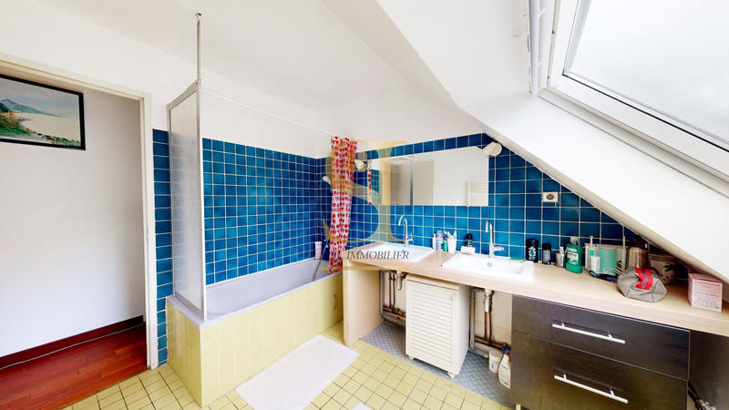 Maison - 134 m² - 7 pièces