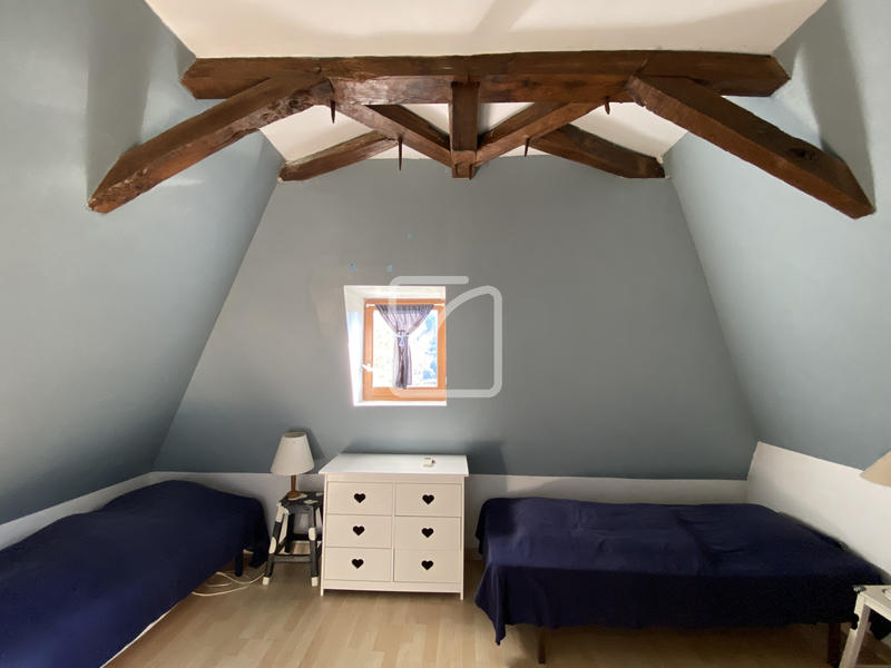 Maison - 298 m² - 12 pièces