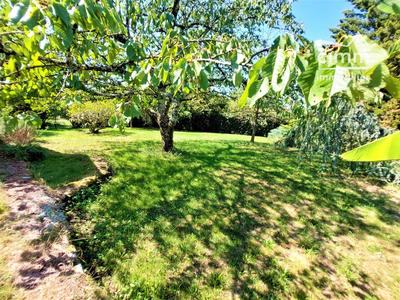 Maison - 215 m² - 7 pièces