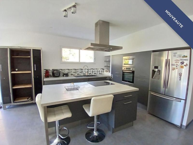 Maison - 120 m² - 5 pièces