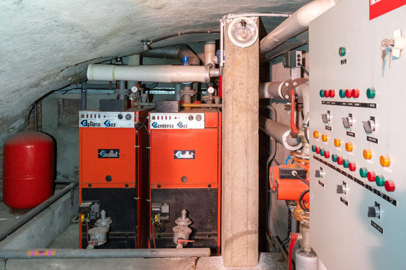 Immeuble - 1 210 m²