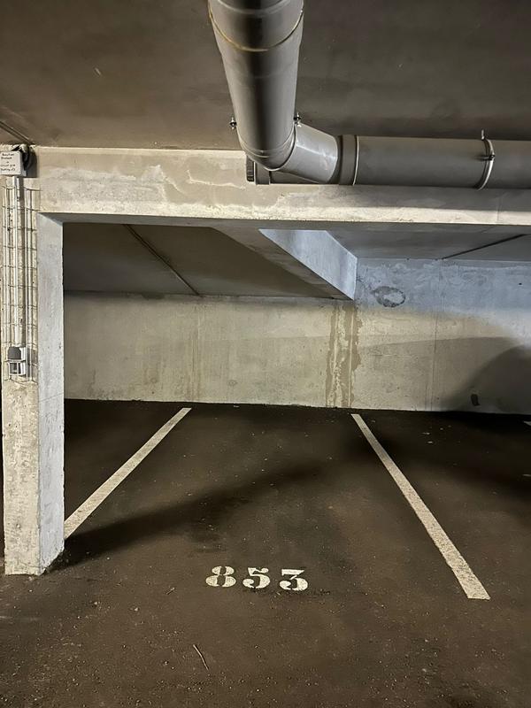 Parking / Garage - 12 m²