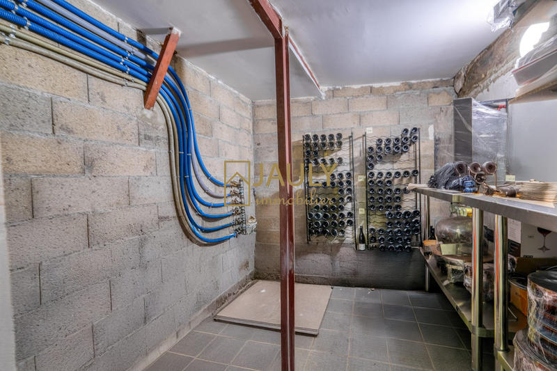 Fonds de commerce - 110 m²