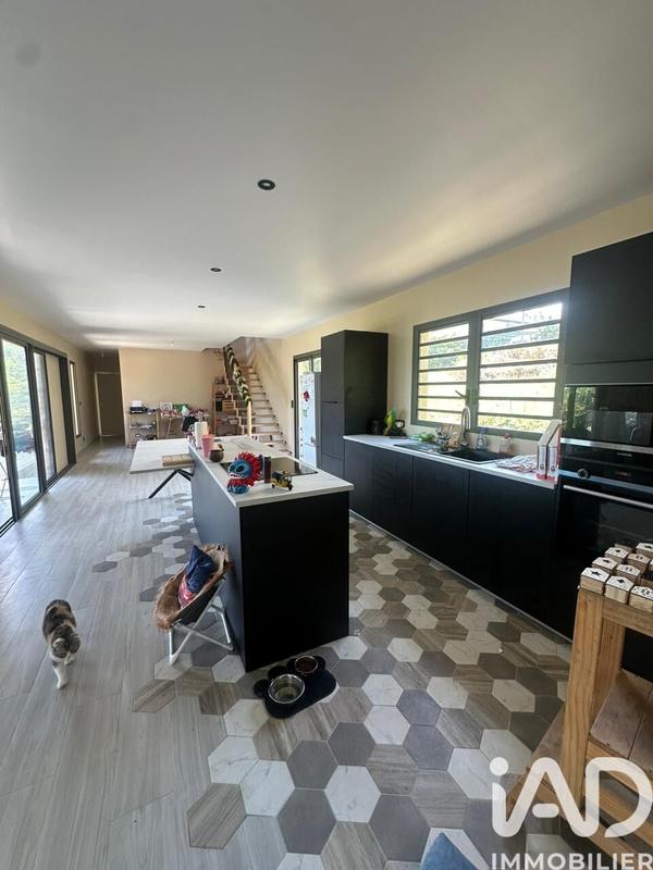 Maison de maîtres - 140 m² - 4 pièces