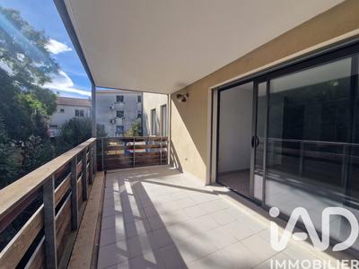 Appartement - 72 m² - 3 pièces