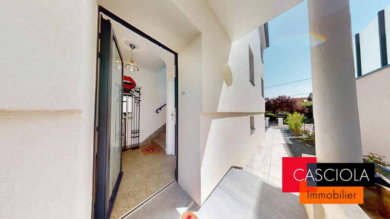 Maison - 170 m² - 6 pièces