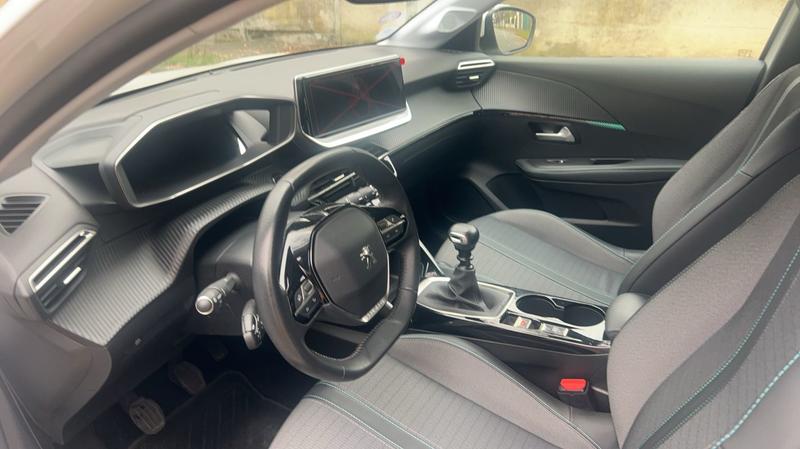 Peugeot 208 II 1.2 PureTech 100 Allure