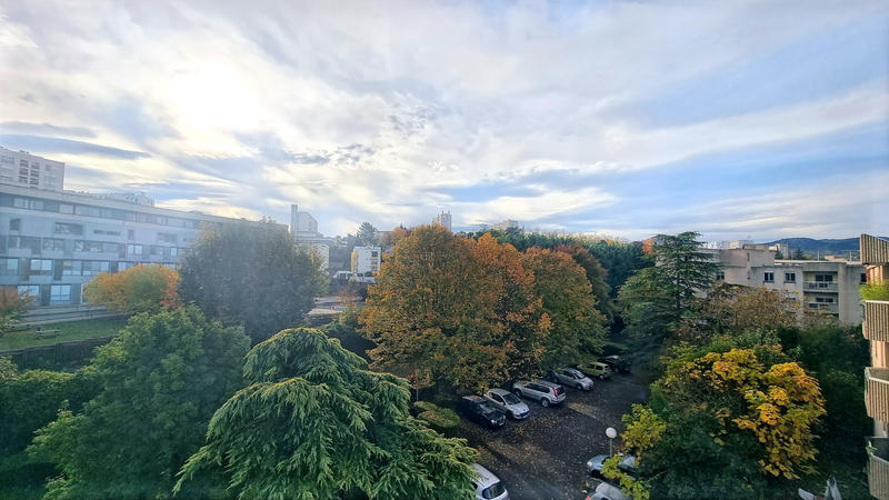 Appartement - 93 m² - 5 pièces