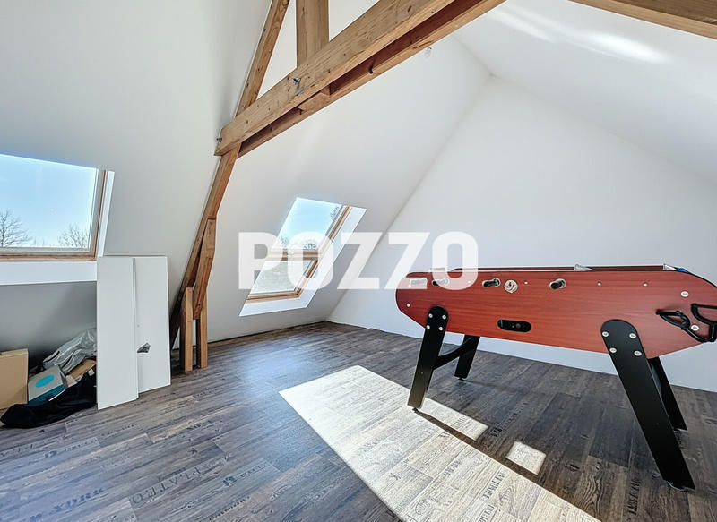 Maison - 196 m² - 8 pièces