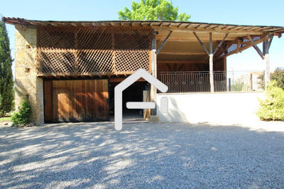 Corps de ferme - 375 m² - 11 pièces