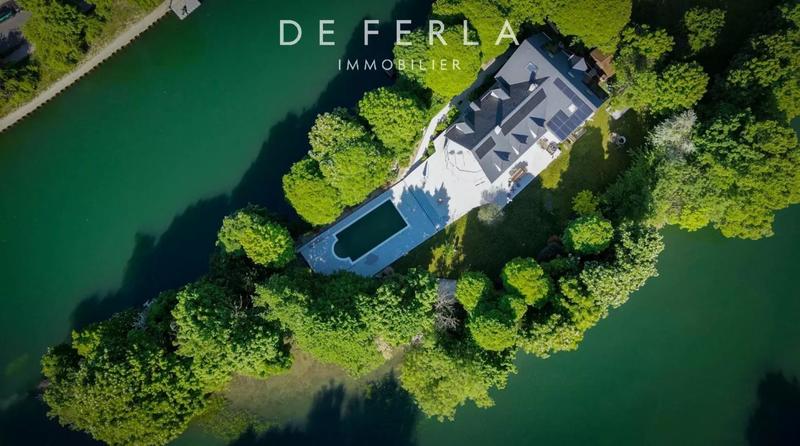 Villa - 472 m² - 10 pièces