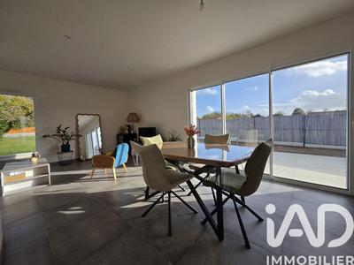 Maison - 83 m² - 4 pièces