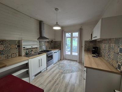 Maison - 160 m² - 7 pièces