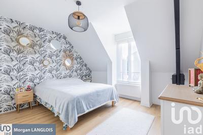 Maison - 140 m² - 7 pièces